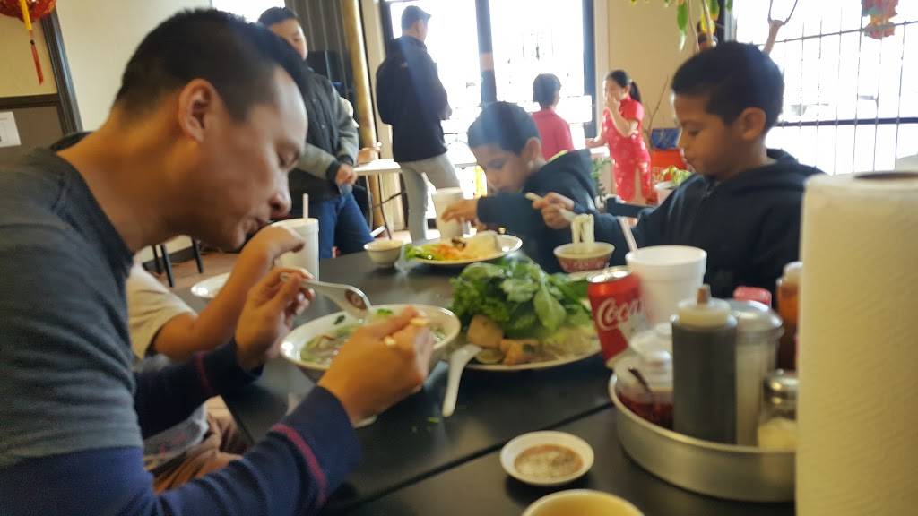 Pho Hu Tieu Nam Vang | restaurant | 1517 Gears Rd E, Houston, TX 77067, USA | 2818750399 OR +1 281-875-0399