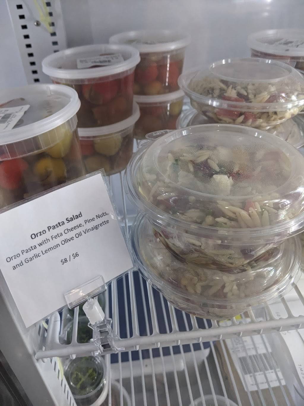 Fin+Fowl Kitchen | restaurant | 202 Jersey St, Silverton, OR 97381, USA | 5038744309 OR +1 503-874-4309