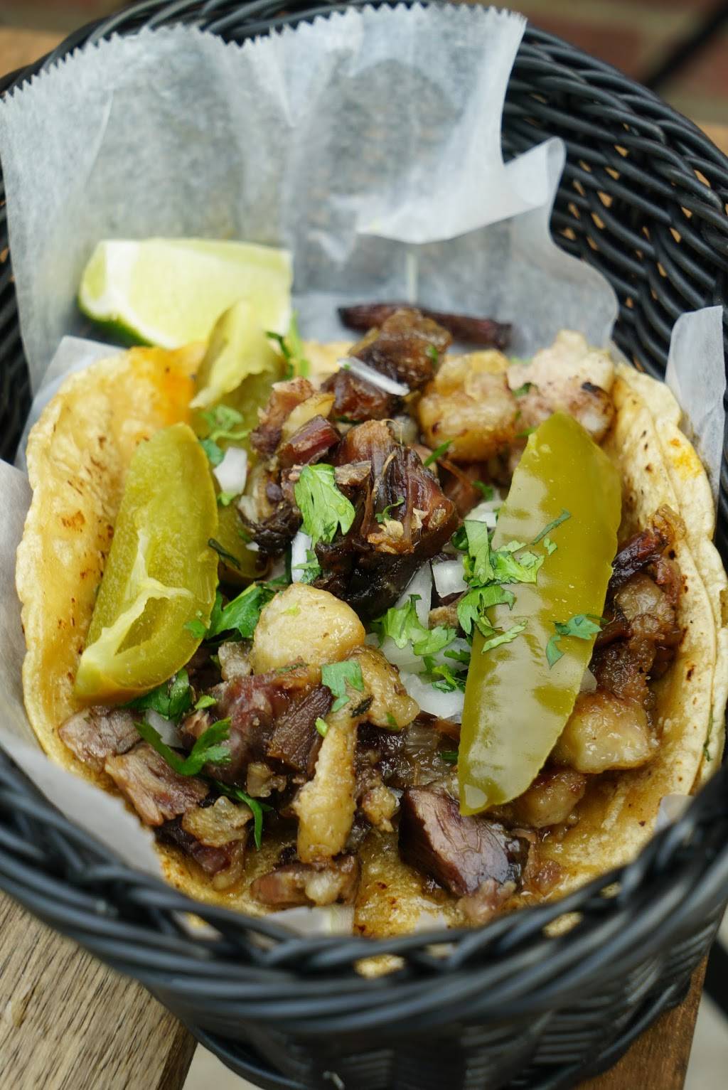 El Gallo Taqueria | restaurant | 214 Highlawn Ave, Brooklyn, NY 11223, USA | 9176682332 OR +1 917-668-2332