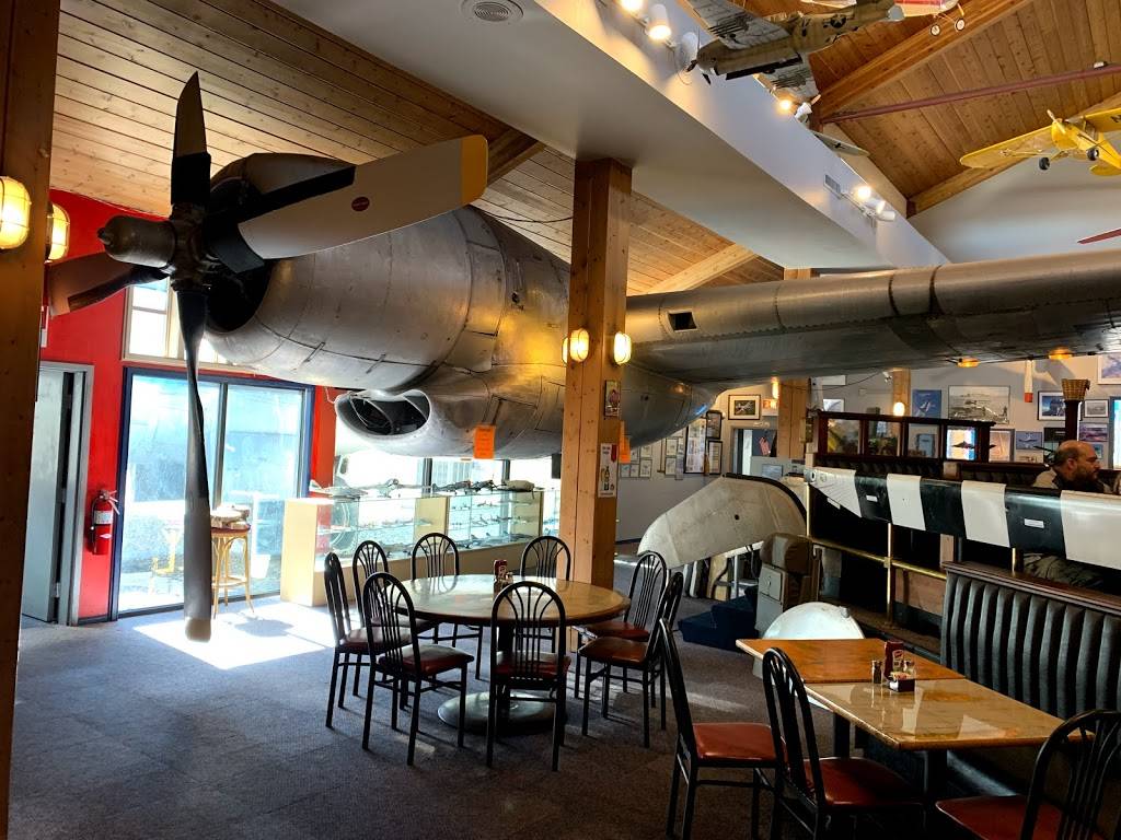 The Airplane Restaurant | restaurant | 1665 Newport Rd, Colorado Springs, CO 80916, USA | 7195707656 OR +1 719-570-7656
