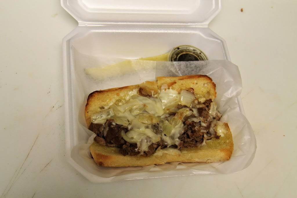 Filling Station Pizza & Beer | restaurant | 1045 W Fulton St, Waupaca, WI 54981, USA | 7159420348 OR +1 715-942-0348