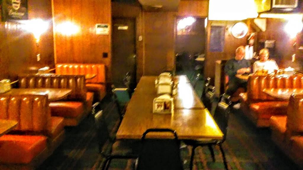 Vics Cafe | restaurant | 1839 E Market St, New Albany, IN 47150, USA | 8129444338 OR +1 812-944-4338