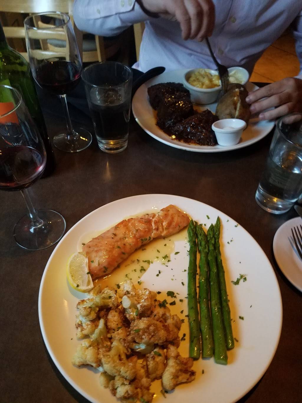 Chicago Steak & Fish | restaurant | 330 N Santa Cruz Ave, Los Gatos, CA 95030, USA | 4083548858 OR +1 408-354-8858