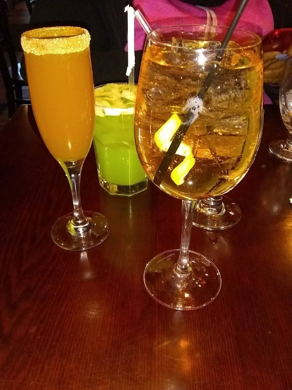 Woodbridge Social | restaurant | 12 Selden St, Woodbridge, CT 06525, USA | 2035539135 OR +1 203-553-9135