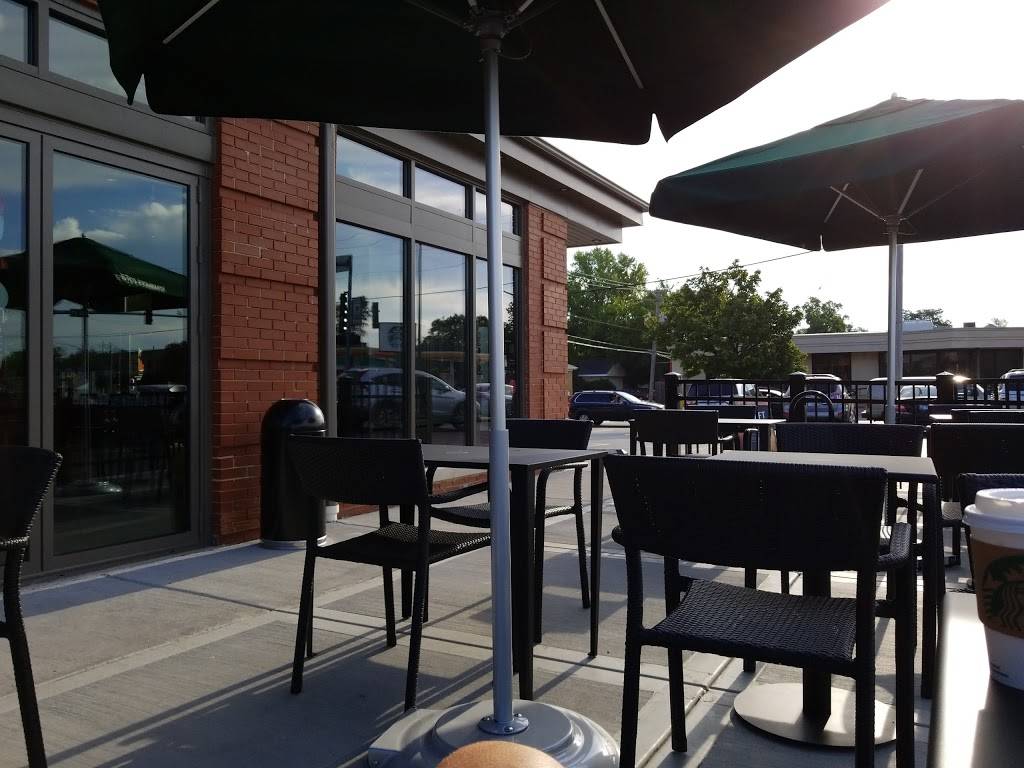 Starbucks | cafe | 6 W 47th St, Western Springs, IL 60558, USA | 2243156914 OR +1 224-315-6914
