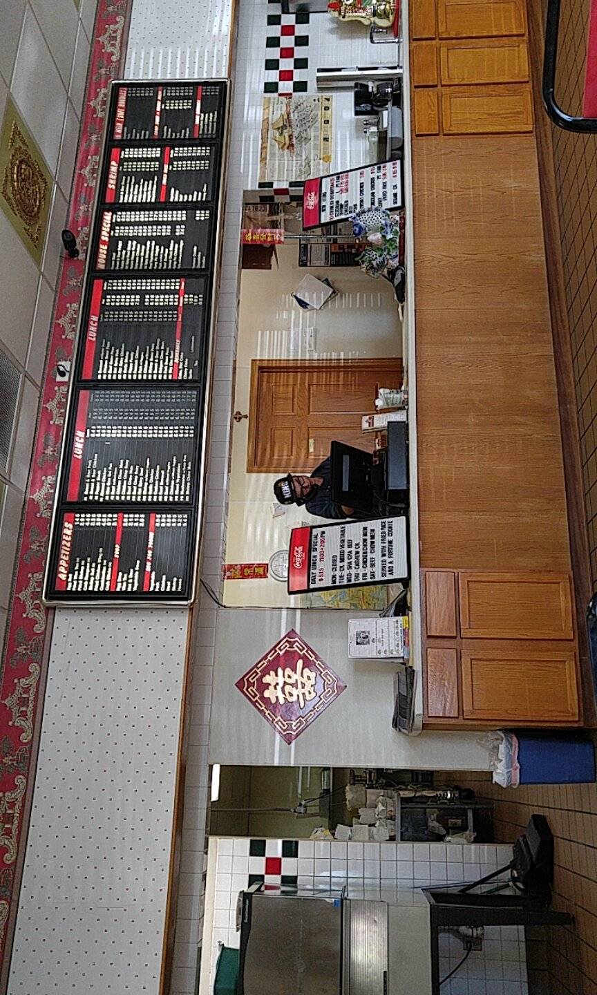 Golden Dragon Chinese Restaurant | restaurant | 2709 N Clairemont Ave, Eau Claire, WI 54703, USA | 7155522790 OR +1 715-552-2790