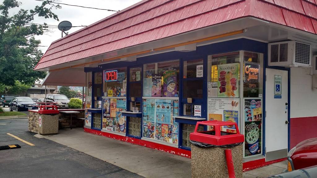 Dairy Queen Store | restaurant | 2300 Rhomberg, Dubuque, IA 52001, USA | 5635822727 OR +1 563-582-2727
