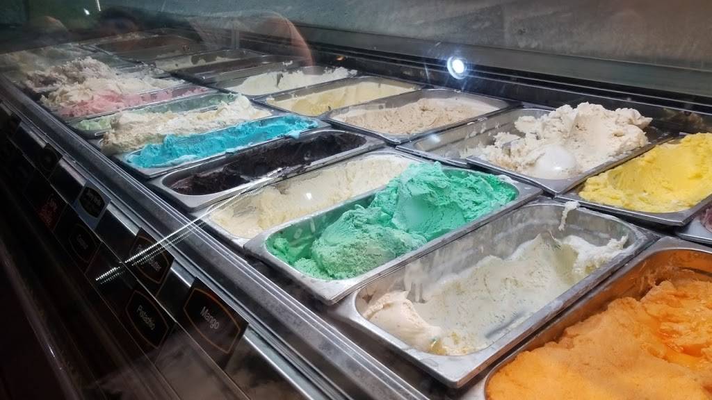 Cold Stone Creamery | bakery | 1315 Middle Country Rd #5, Centereach, NY 11720, USA | 6314519301 OR +1 631-451-9301