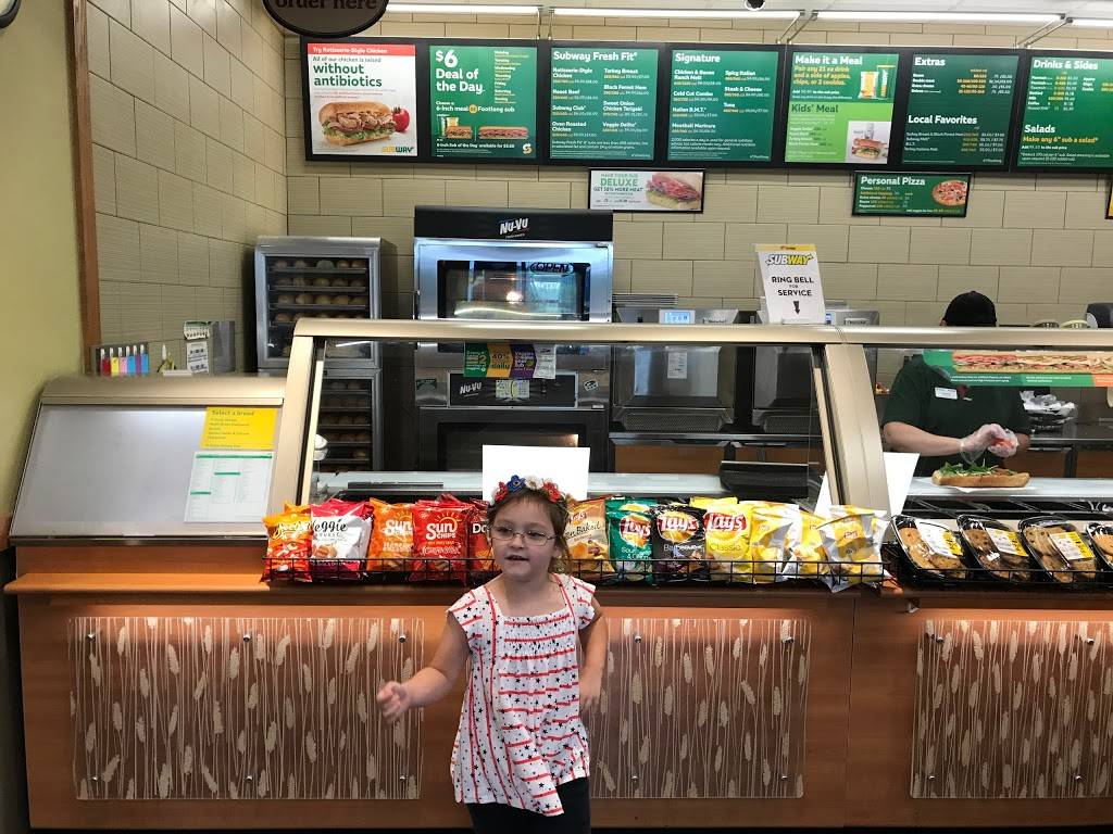 Subway | restaurant | 13945 Missouri Bottom Rd, Bridgeton, MO 63044, USA | 3142982721 OR +1 314-298-2721