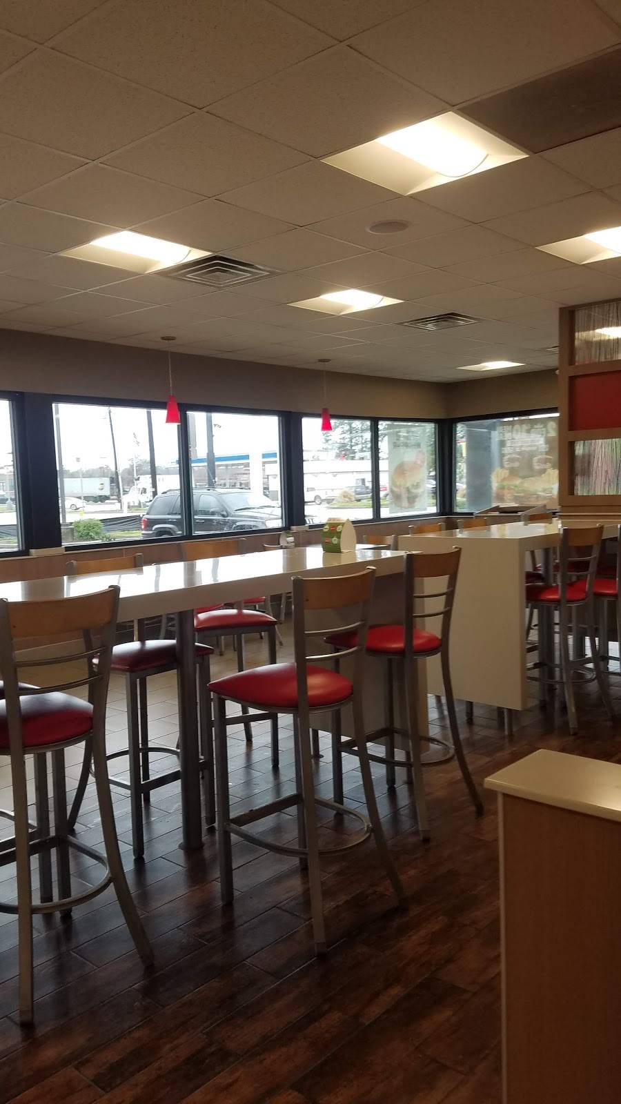 Burger King | restaurant | 108 East Rushing Rd W, Denham Springs, LA 70726, USA | 2252838316 OR +1 225-283-8316