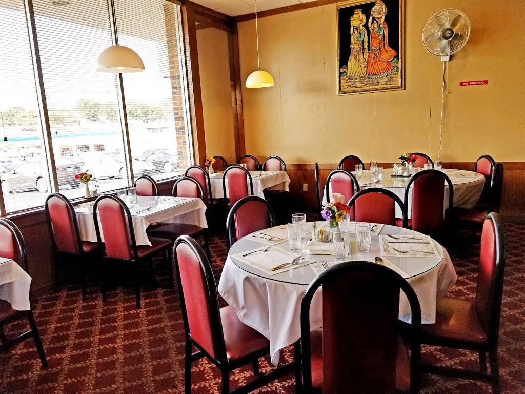 Priyaa Indian Cuisine | restaurant | 1910 McKelvey Rd, Maryland Heights, MO 63043, USA | 3145426148 OR +1 314-542-6148