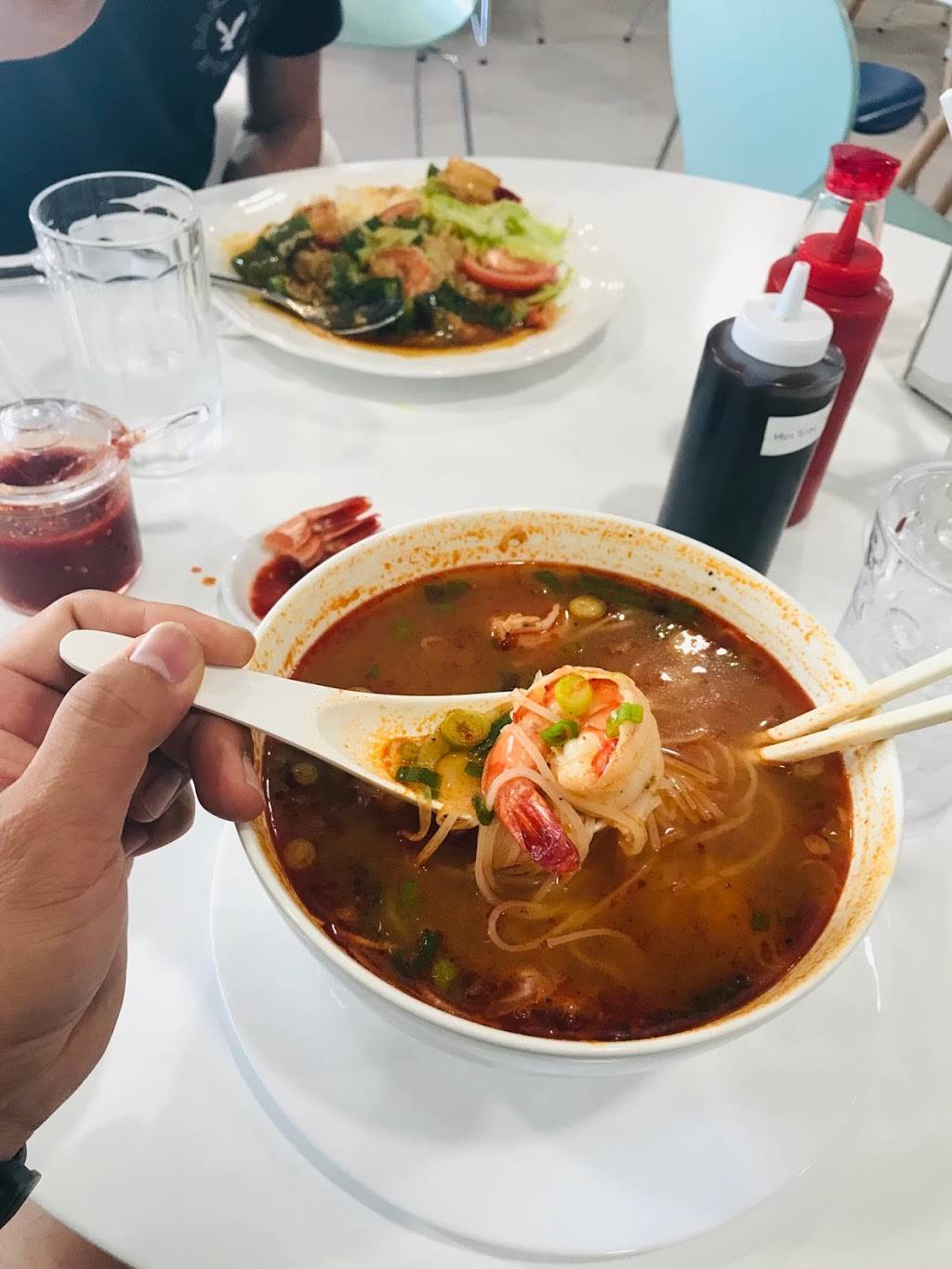 Pho Bat Trang | restaurant | 353 Lake St Unit 18, St. Catharines, ON L2N 7G4, Canada | 9059389968 OR +1 905-938-9968