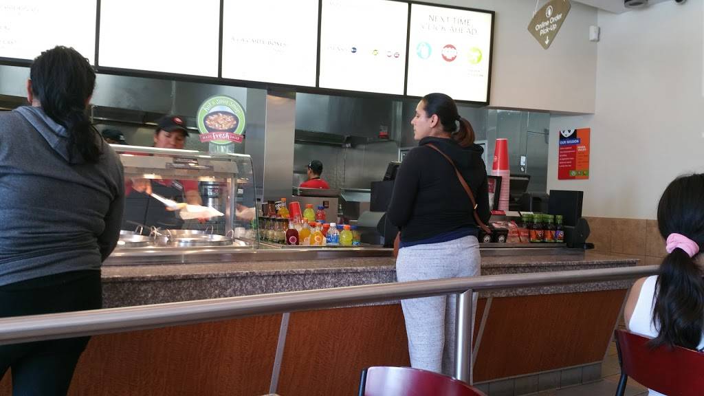 Panda Express | meal takeaway | 250 Cochrane Plaza, Morgan Hill, CA 95037, USA | 4087795296 OR +1 408-779-5296