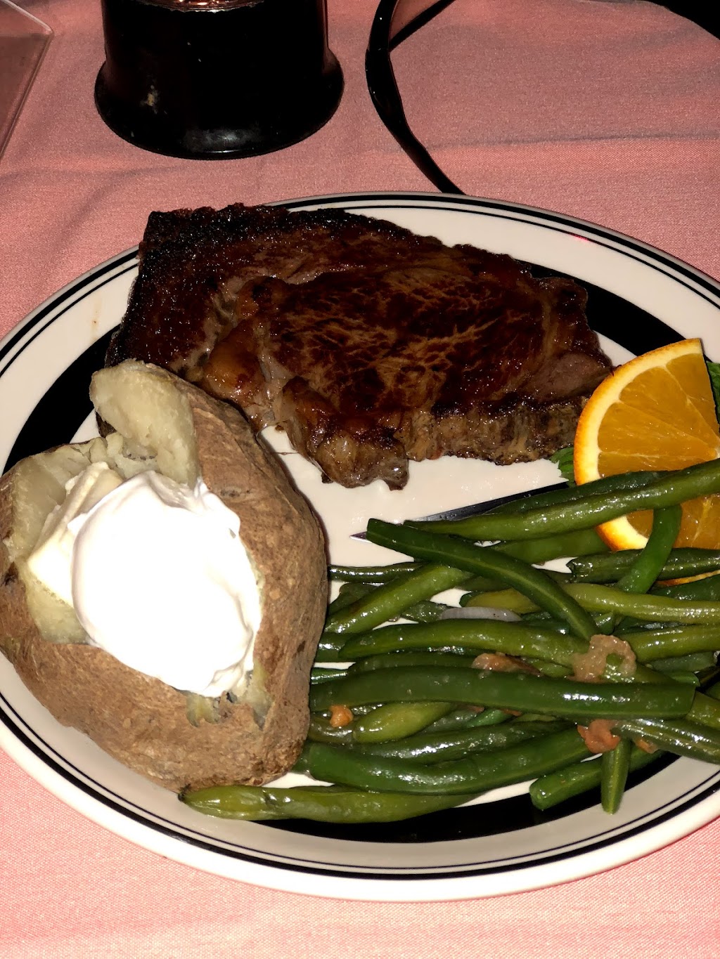 Gardenia Restaurant & Lounge | restaurant | 7066 Santa Monica Blvd, West Hollywood, CA 90038, USA | 3234677444 OR +1 323-467-7444