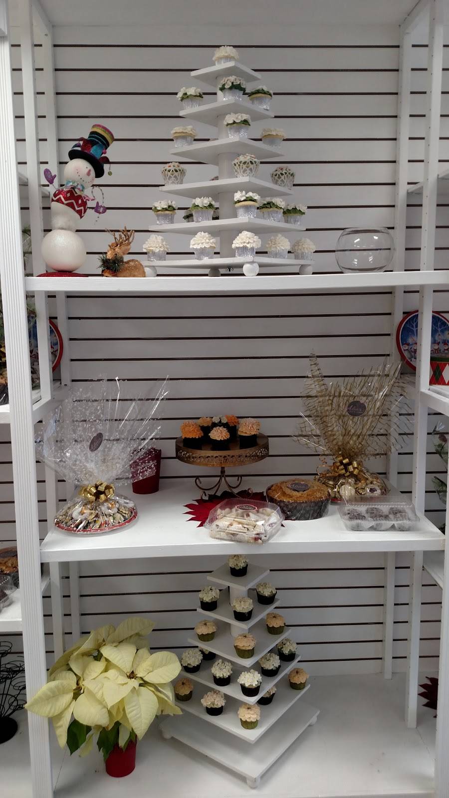 Alinas Patisserie | restaurant | 2480 Black Rock Turnpike, Fairfield, CT 06825, USA | 2035761455 OR +1 203-576-1455