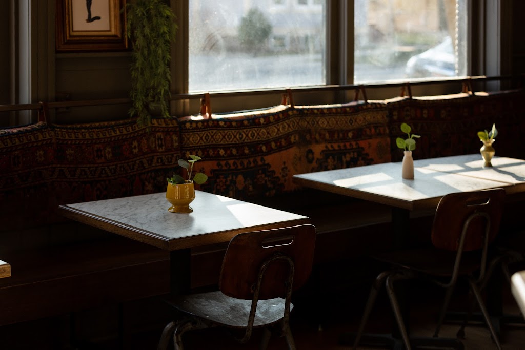 Uncle Wolfies Breakfast Tavern | restaurant | 234 E Vine St, Milwaukee, WI 53212, USA | 4147633021 OR +1 414-763-3021