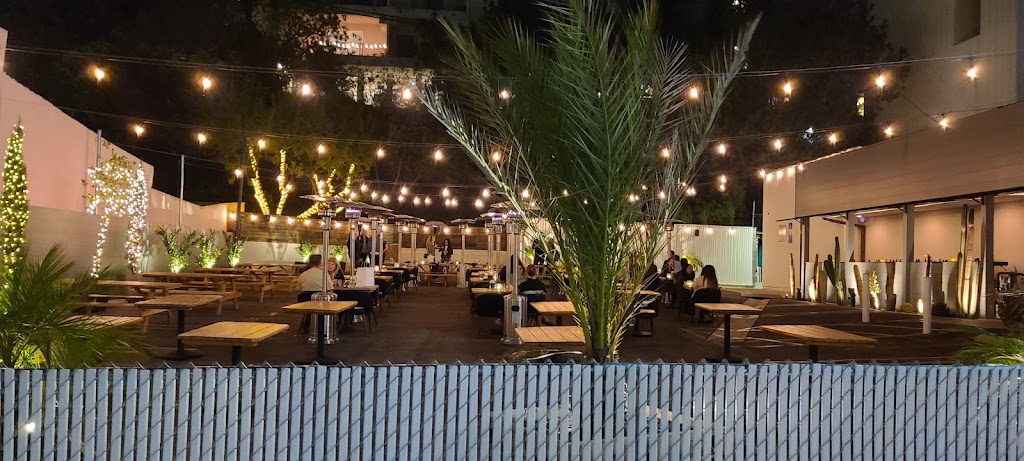 Mister Os | restaurant | 11838 Ventura Blvd, Studio City, CA 91604, USA | 8183583839 OR +1 818-358-3839