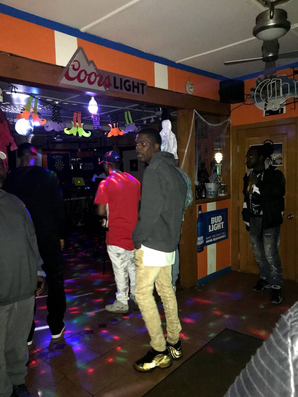 Rauls | restaurant | 340 E Chester St, Kingston, NY 12401, USA | 8453395762 OR +1 845-339-5762