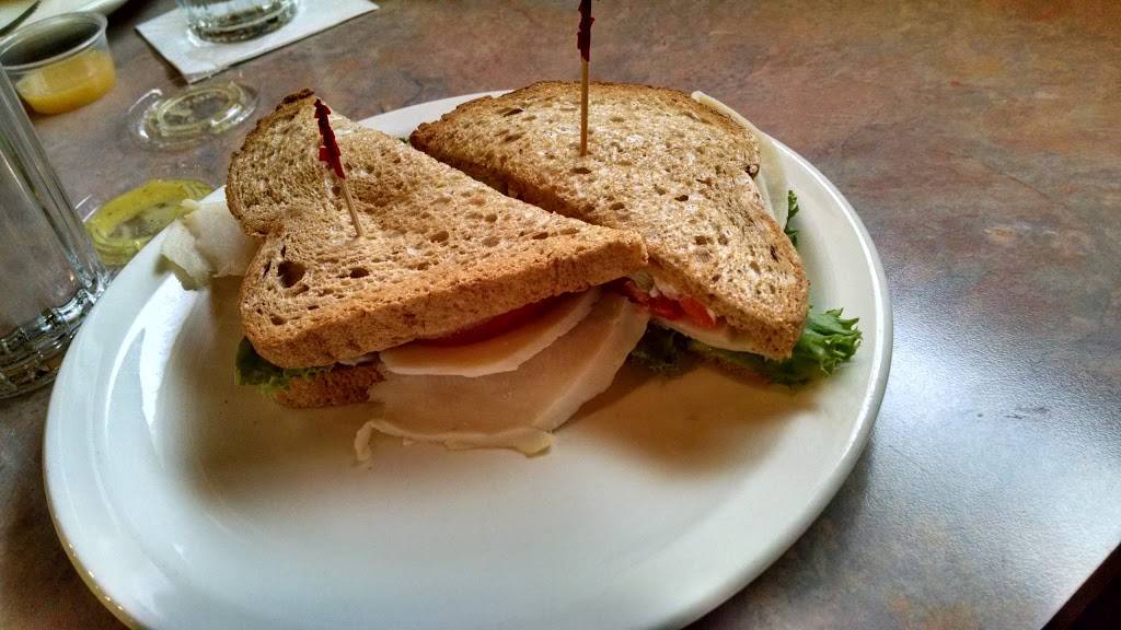 Fireside Grill | restaurant | 6951 Lansing Rd, Dimondale, MI 48821, USA | 5178827297 OR +1 517-882-7297