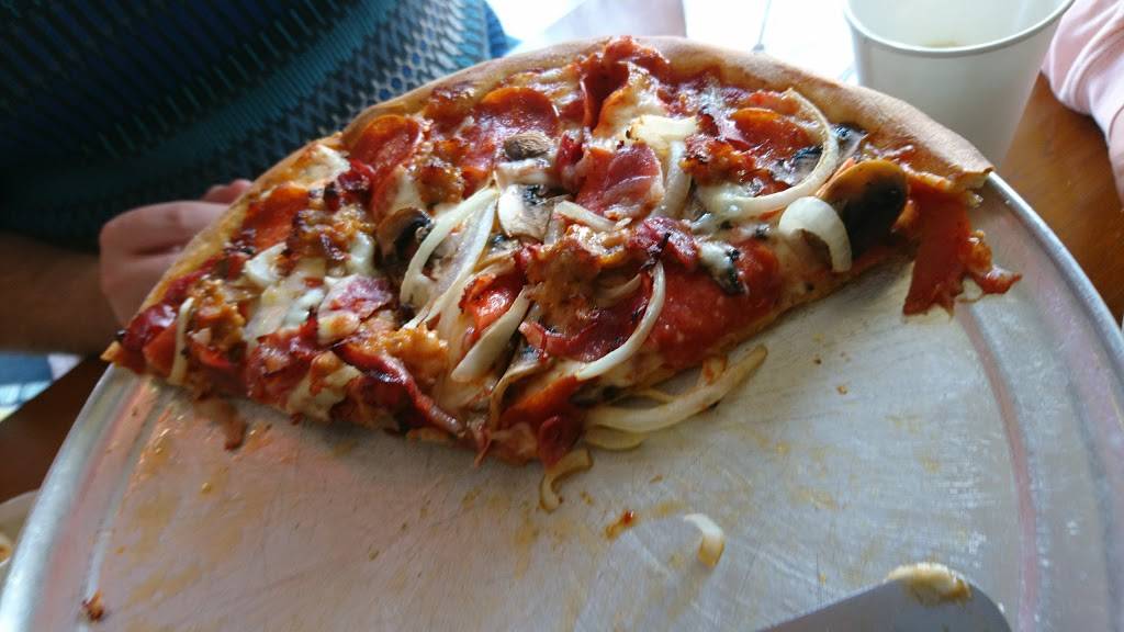 Mannys Pizzeria & Cafe | restaurant | 2185, 651 N Sepulveda Blvd, Los Angeles, CA 90049, USA | 3104434430 OR +1 310-443-4430