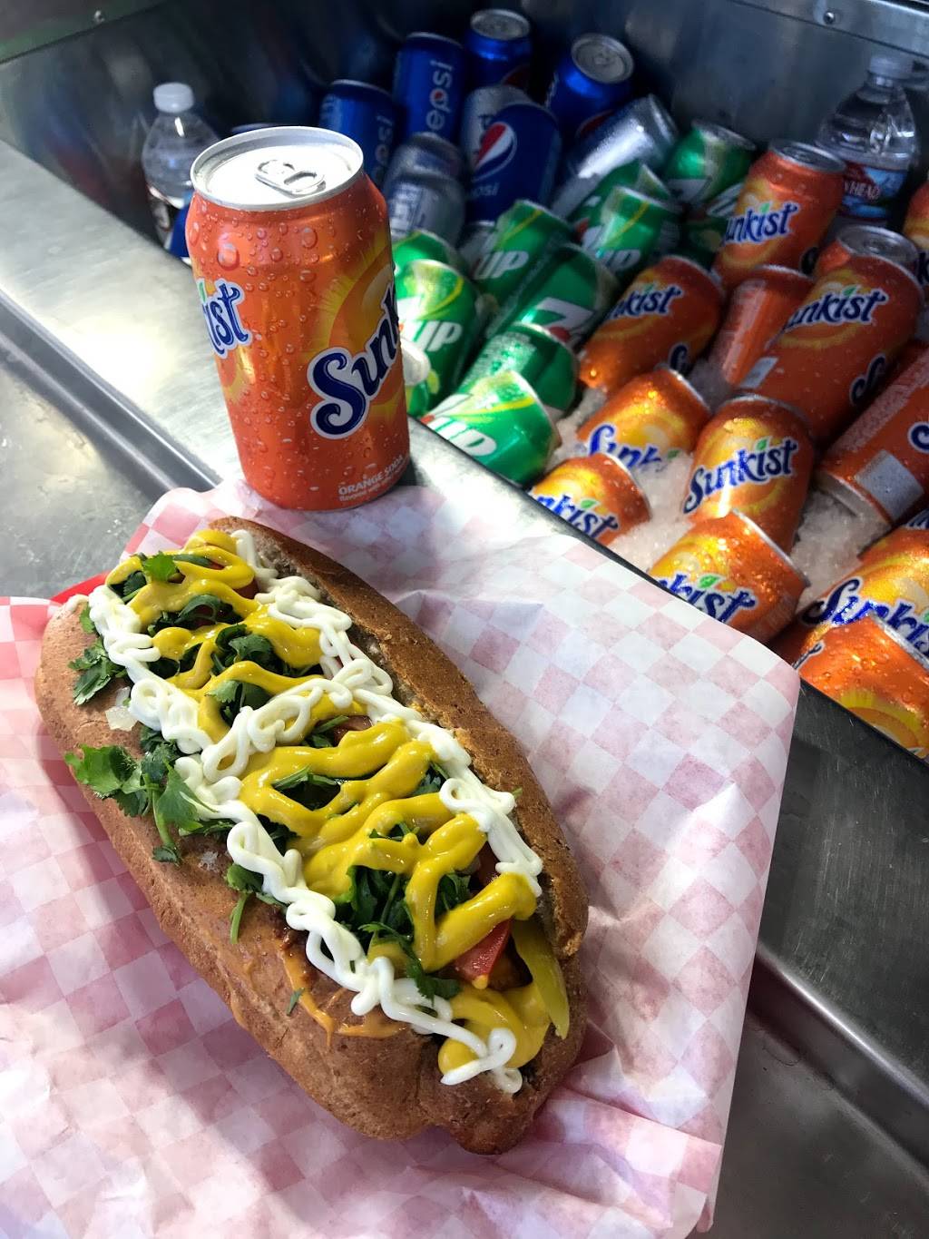 Empire hot dog | restaurant | 1400 Ocean Ave, Santa Monica, CA 90401, USA | 7866124267 OR +1 786-612-4267