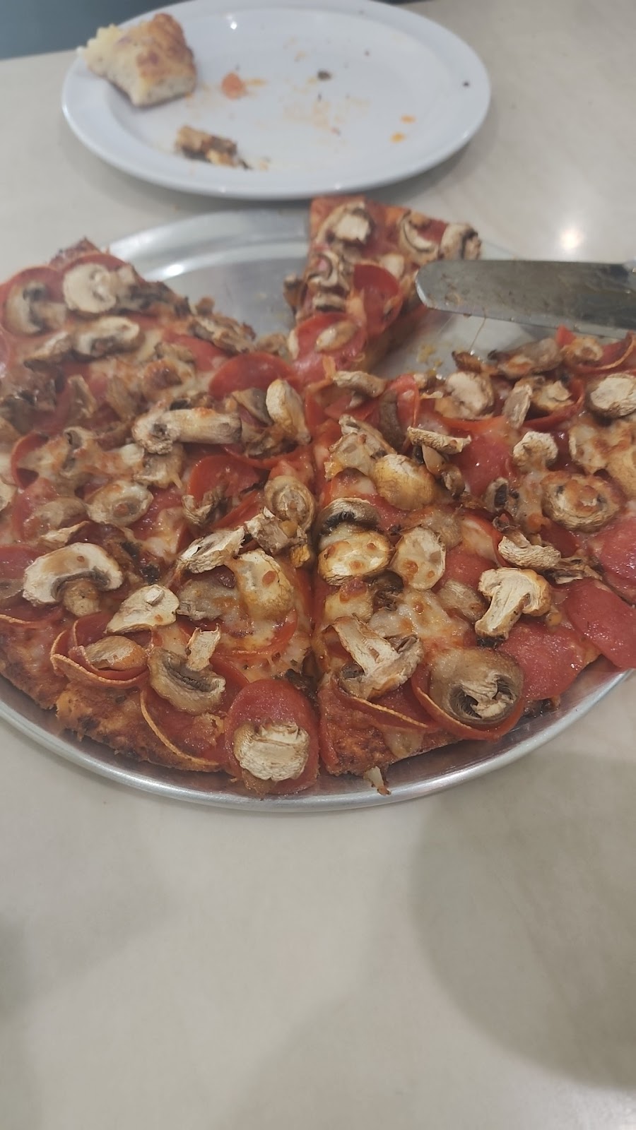 Tandoori Pizza | restaurant | 3181 Geer Rd, Turlock, CA 95382, USA | 2099634560 OR +1 209-963-4560