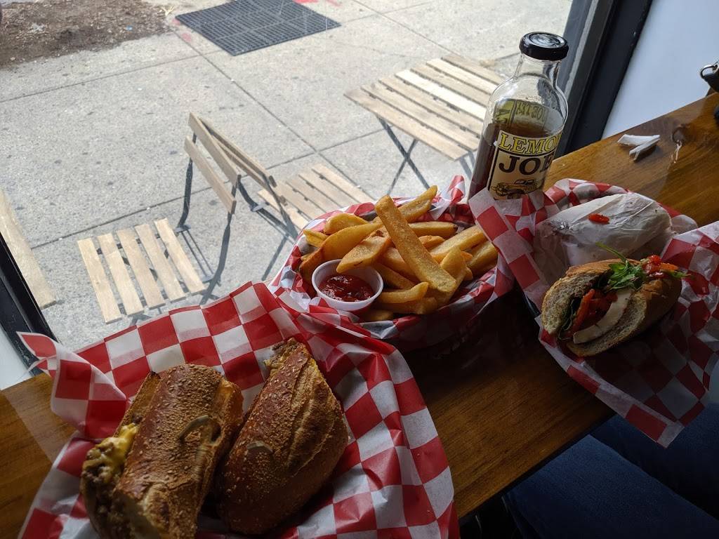 Comptons | restaurant | 30-02 14th St, Queens, NY 11102, USA | 9177450573 OR +1 917-745-0573