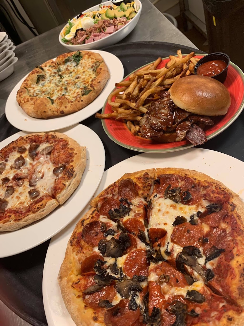 Chichos Pizza 11th Street | restaurant | 1011 Atlantic Ave, Virginia Beach, VA 23451, USA | 7573218354 OR +1 757-321-8354