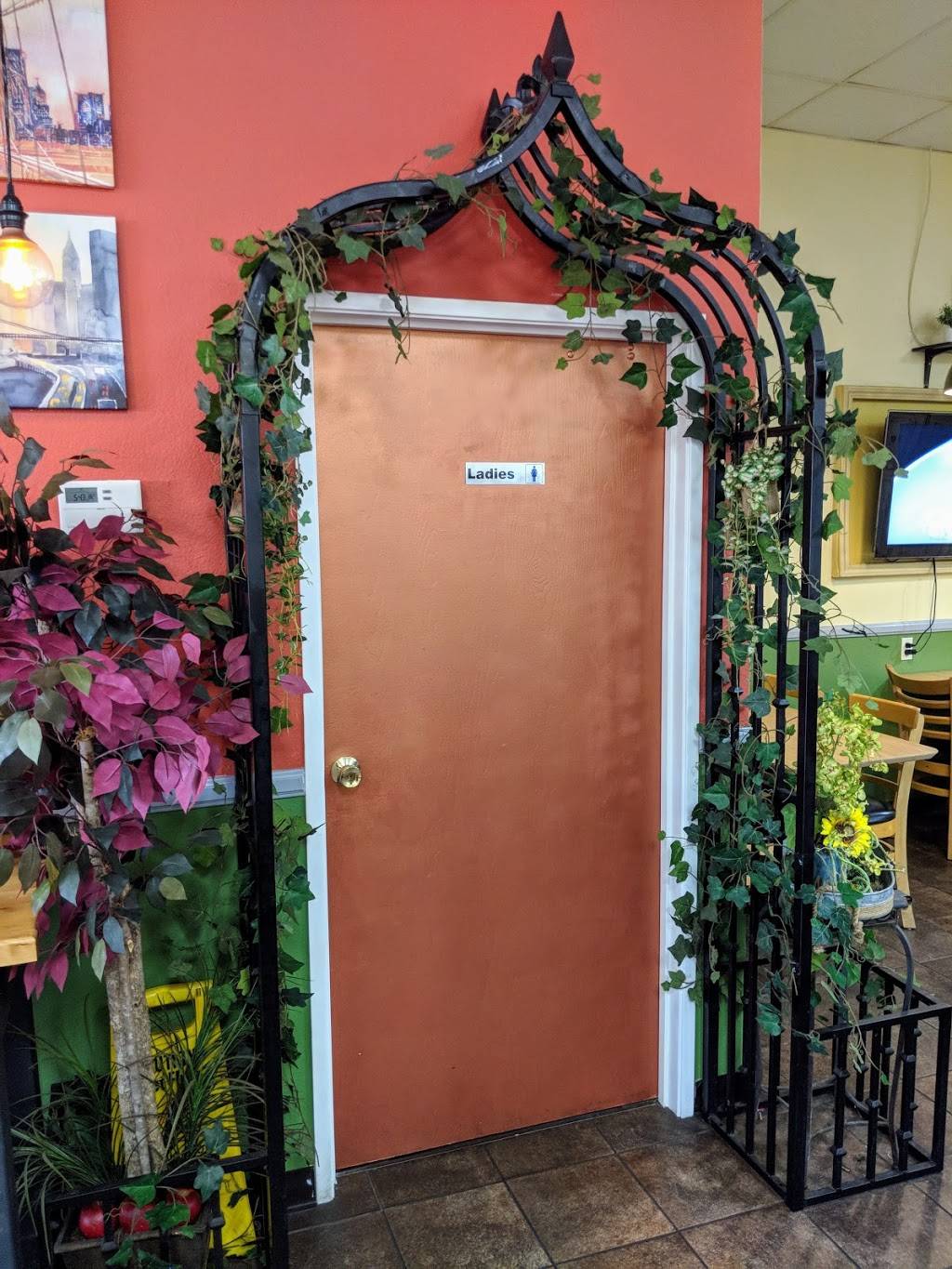 Cafe Ssing Ssing | restaurant | 2633 W Woodland Dr, Anaheim, CA 92801, USA | 7149955191 OR +1 714-995-5191