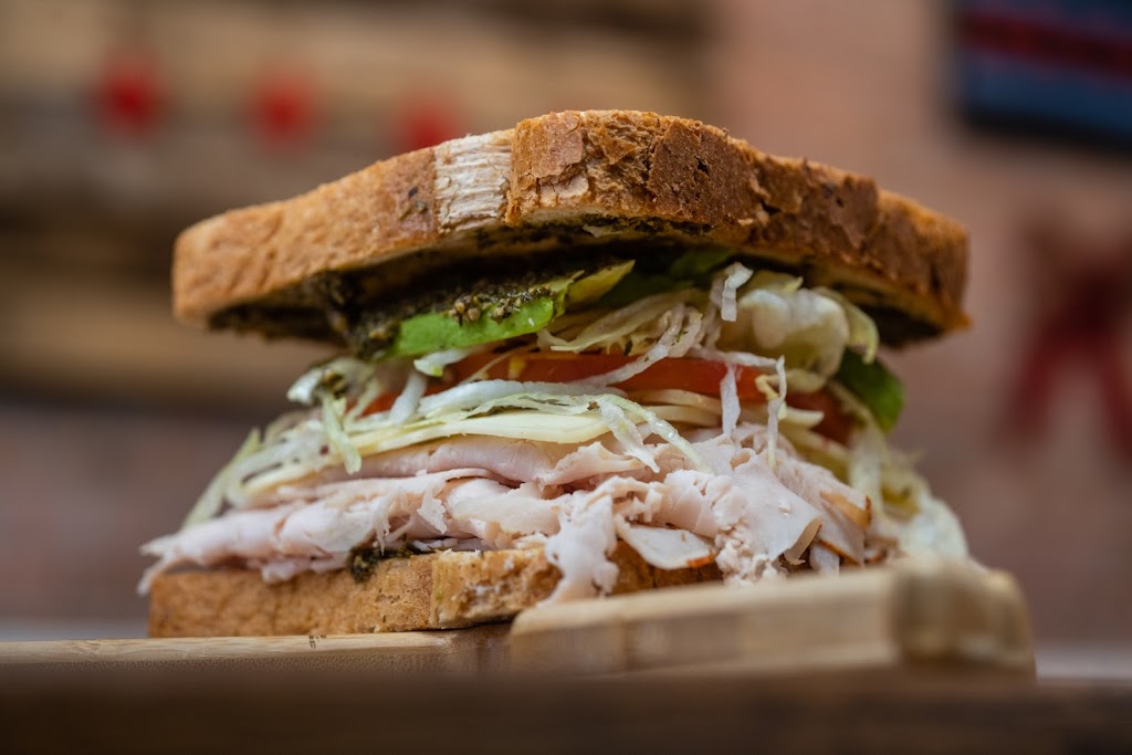 Taste of New York Bagels & Deli | restaurant | 3268 N Clark St, Chicago, IL 60657, USA | 7739047934 OR +1 773-904-7934