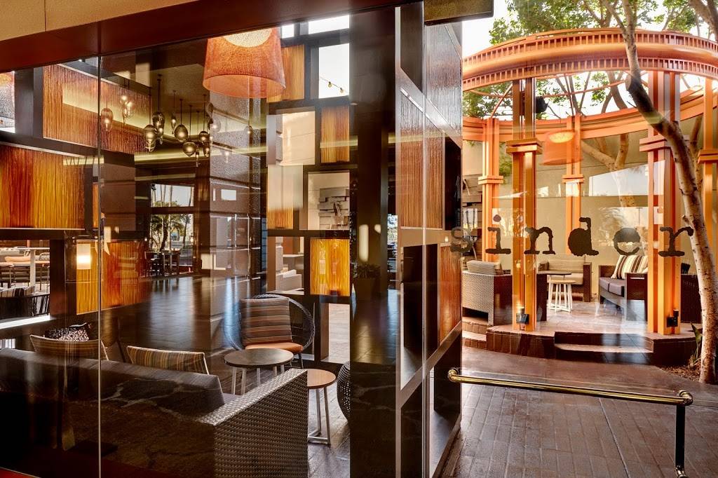 Sinder Lounge | restaurant | 4100 Admiralty Way, Marina Del Rey, CA 90292, USA | 3104484815 OR +1 310-448-4815