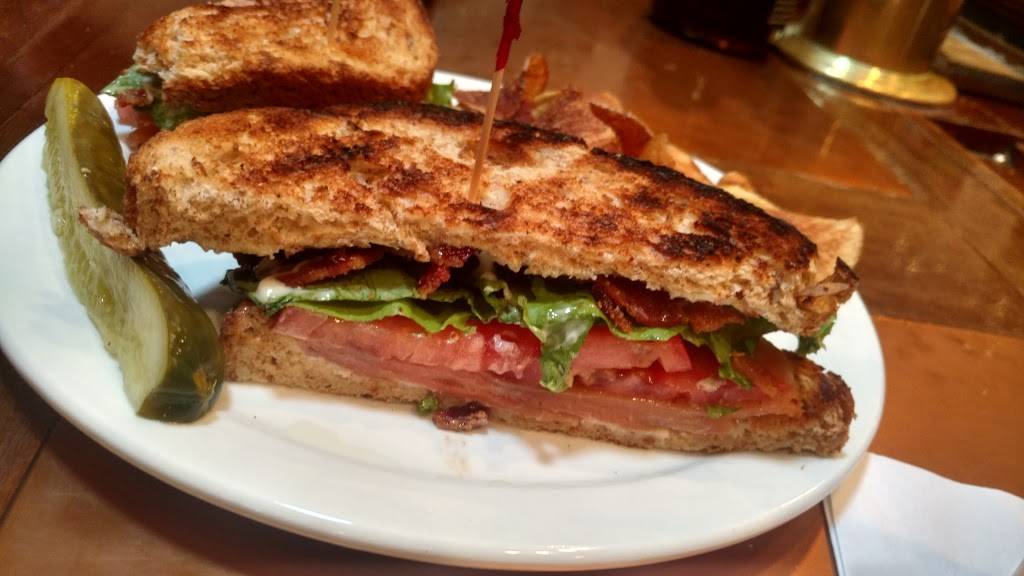 Madison Brewing Company Pub & Restaurant | restaurant | 428 Main St, Bennington, VT 05201, USA | 8024427397 OR +1 802-442-7397