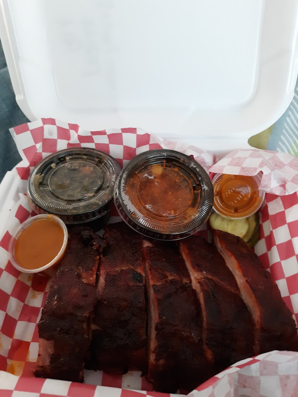 KC Mikes Smokin | meal takeaway | 2001 Boundary St, Beaufort, SC 29902, USA | 8433793282 OR +1 843-379-3282