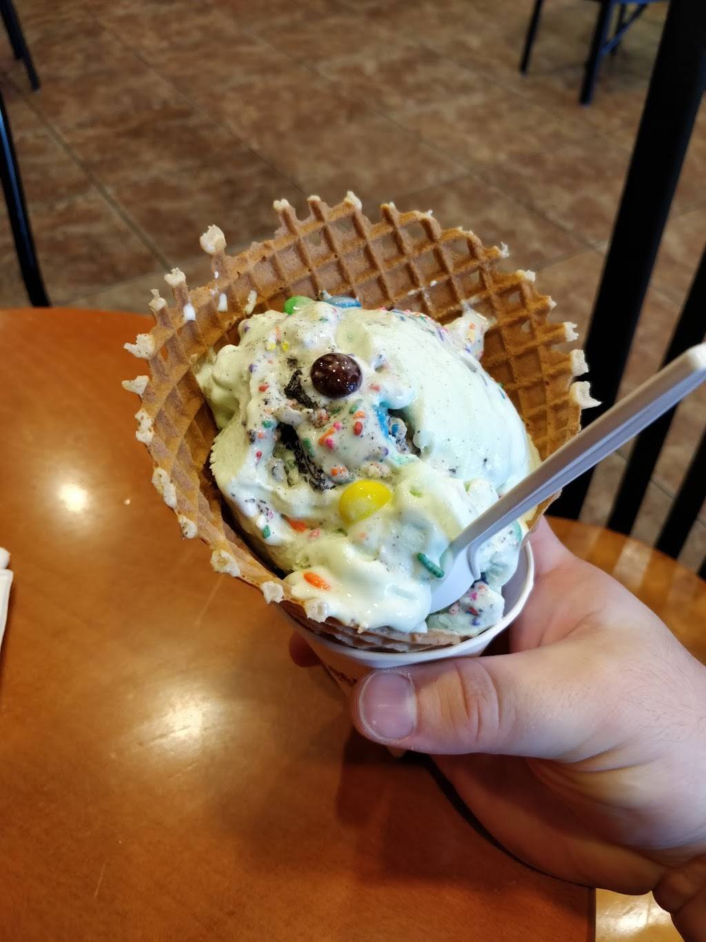 Cold Stone Creamery | bakery | 1035 Freeport Rd, Pittsburgh, PA 15238, USA | 4127814710 OR +1 412-781-4710