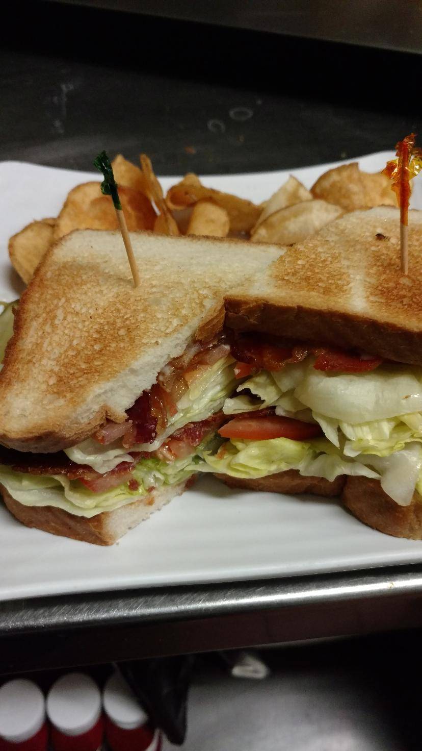 Bogarts Bar & Grill | restaurant | 773 W Sproul Rd, Springfield, PA 19064, USA | 6105449200 OR +1 610-544-9200