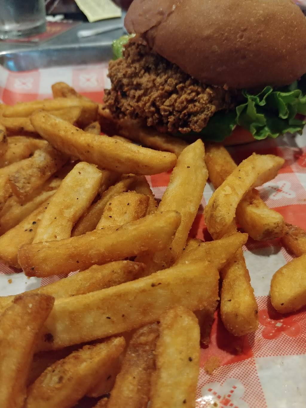 Milford Sports Pub & Grill | restaurant | 290 Old Gate Ln, Milford, CT 06460, USA | 2032522550 OR +1 203-252-2550