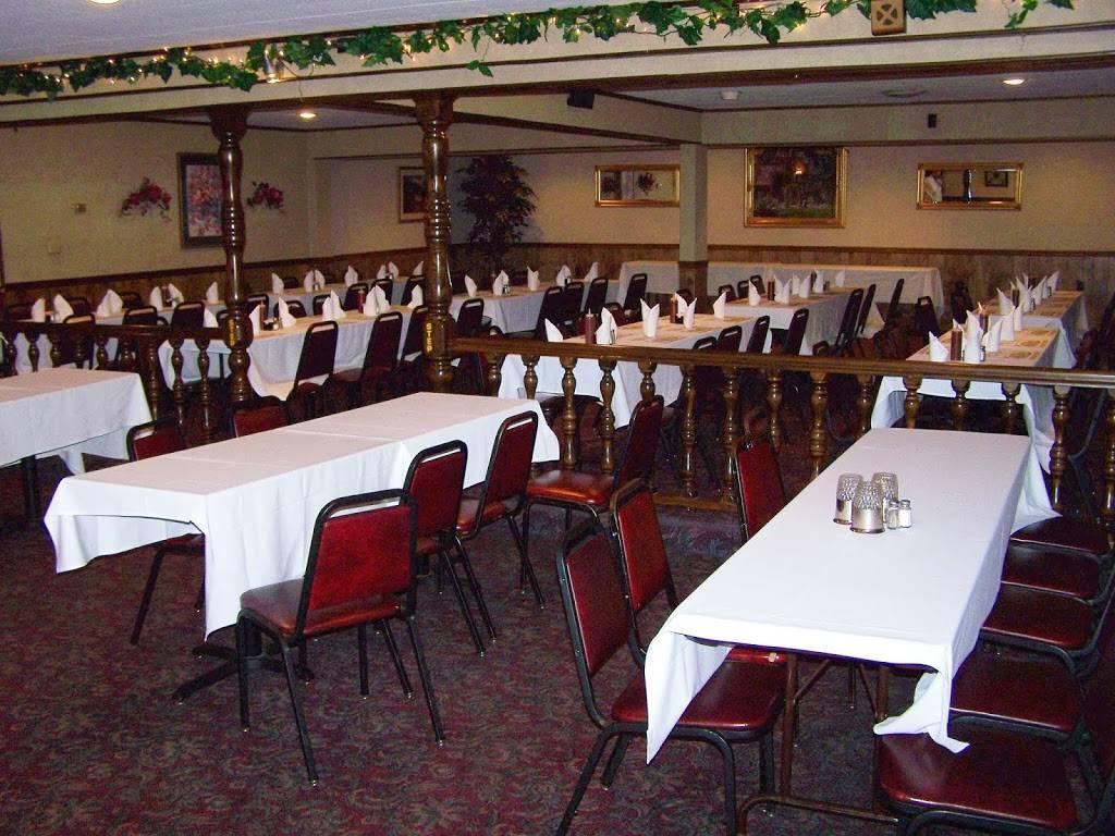 Hickory Log Restaurant | night club | 1314 W Business U.S. 60, Dexter, MO 63841, USA | 5736244950 OR +1 573-624-4950