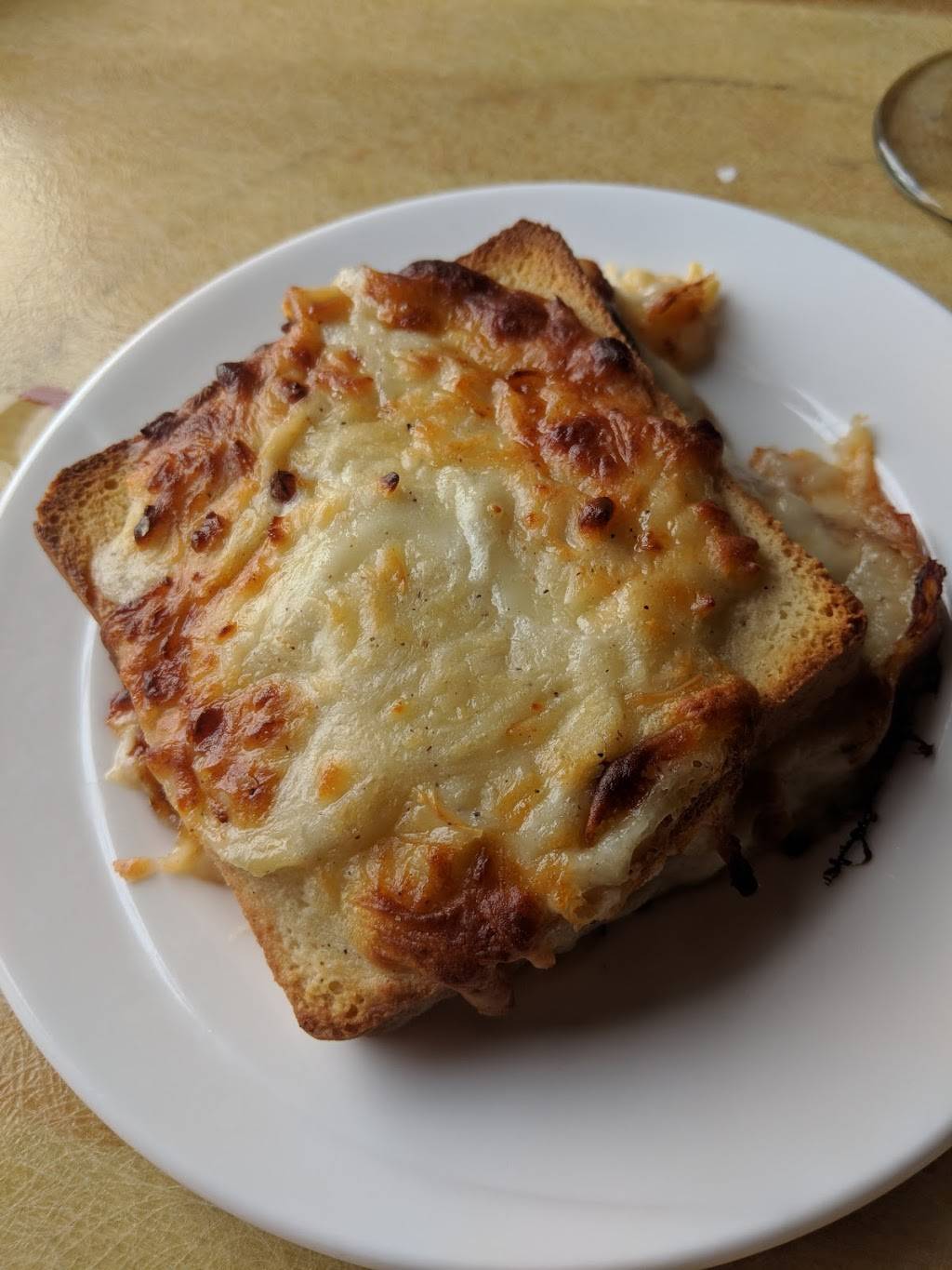 La Chatelaine French Bakery and Bistro | restaurant | 1550 W Lane Ave, Columbus, OH 43221, USA | 6144881911 OR +1 614-488-1911