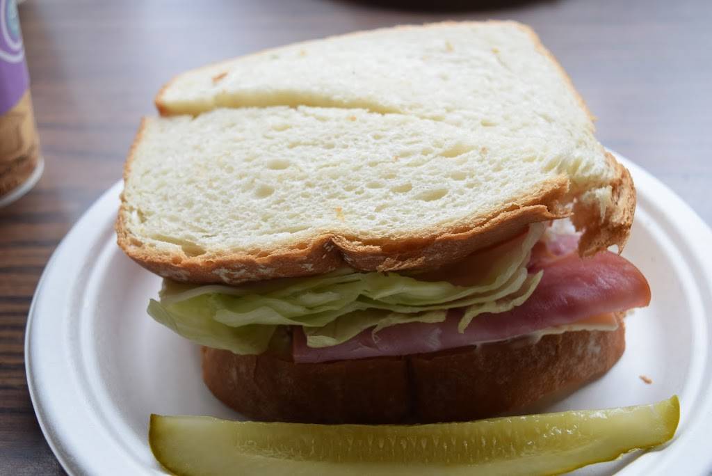 The Muffin Shop | bakery | 126 Washington St, Marblehead, MA 01945, USA | 7816318223 OR +1 781-631-8223