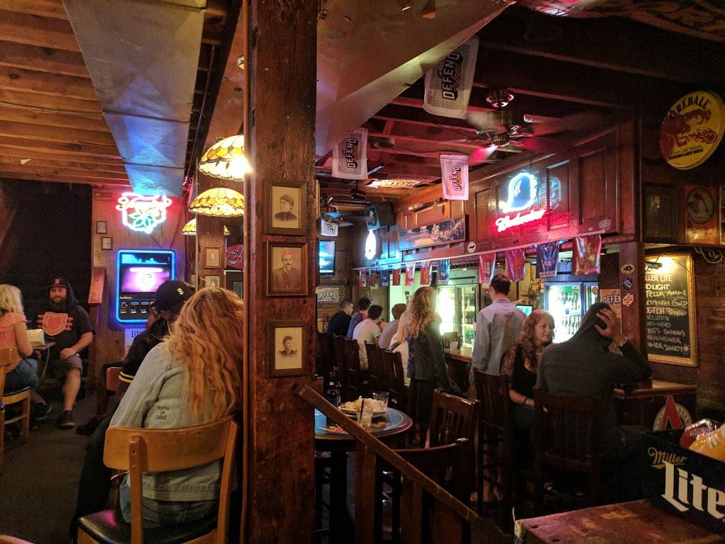 Johnnys Little Bar | restaurant | 614 Frankfort Ave, Cleveland, OH 44113, USA | 2168612166 OR +1 216-861-2166