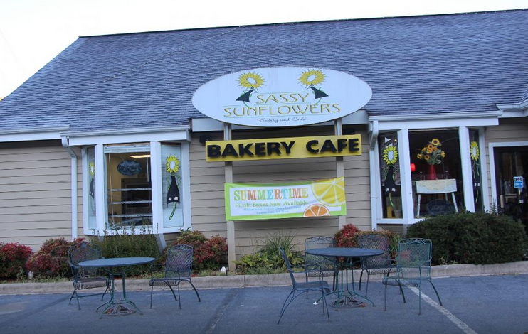 Sassy Sunflowers Bakery & Cafe | bakery | 1655 Acquoni Rd, Cherokee, NC 28719, USA | 8284972539 OR +1 828-497-2539