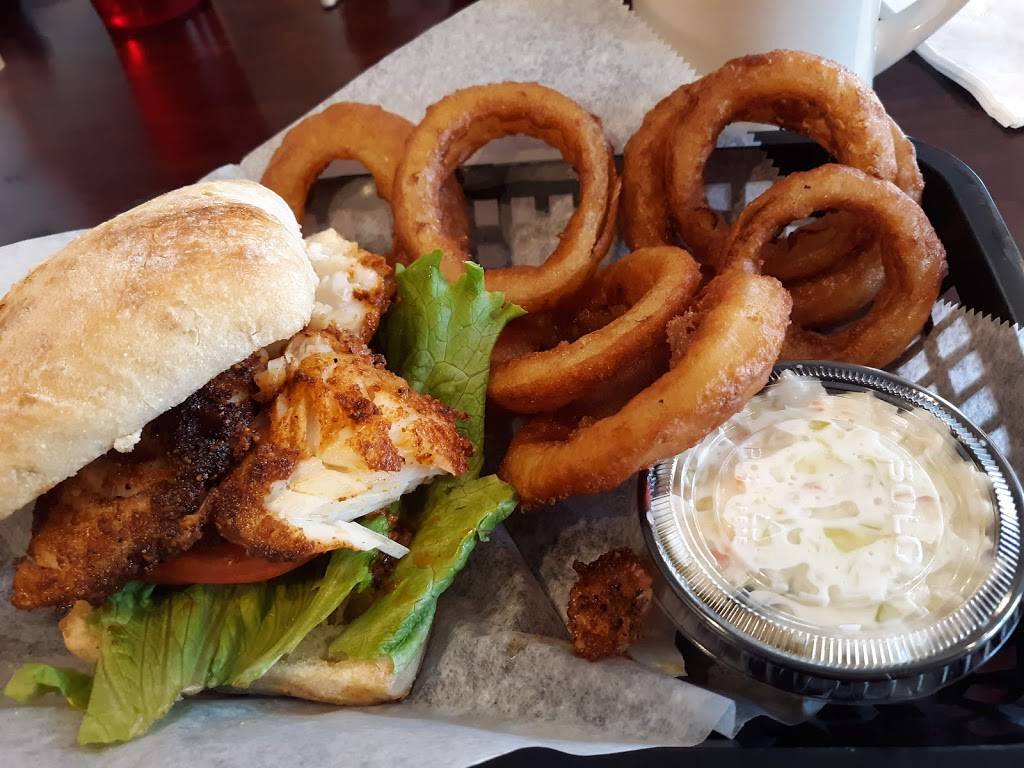 Moccias Train Stop | restaurant | 1004 Gravel Pike, Schwenksville, PA 19473, USA | 6102879866 OR +1 610-287-9866