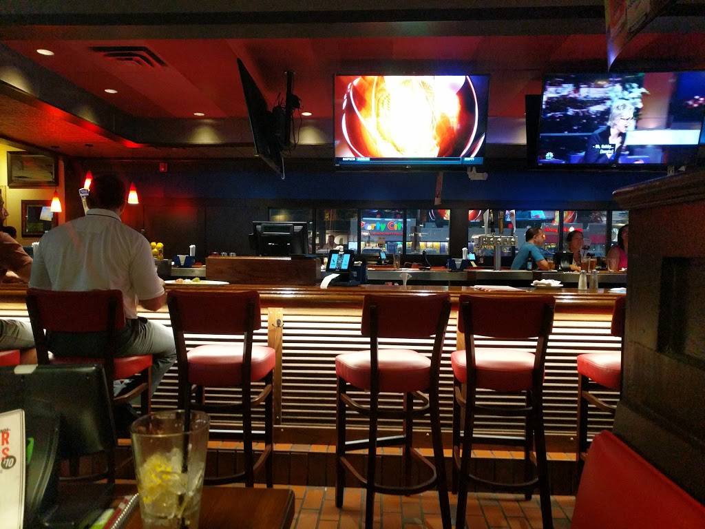 TGI Fridays | restaurant | 341 NJ-10, East Hanover, NJ 07936, USA | 9738843200 OR +1 973-884-3200