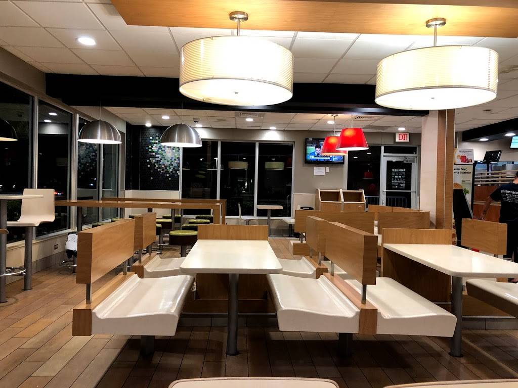 McDonalds | cafe | 599 NW 62nd St, Miami, FL 33150, USA | 3057515636 OR +1 305-751-5636