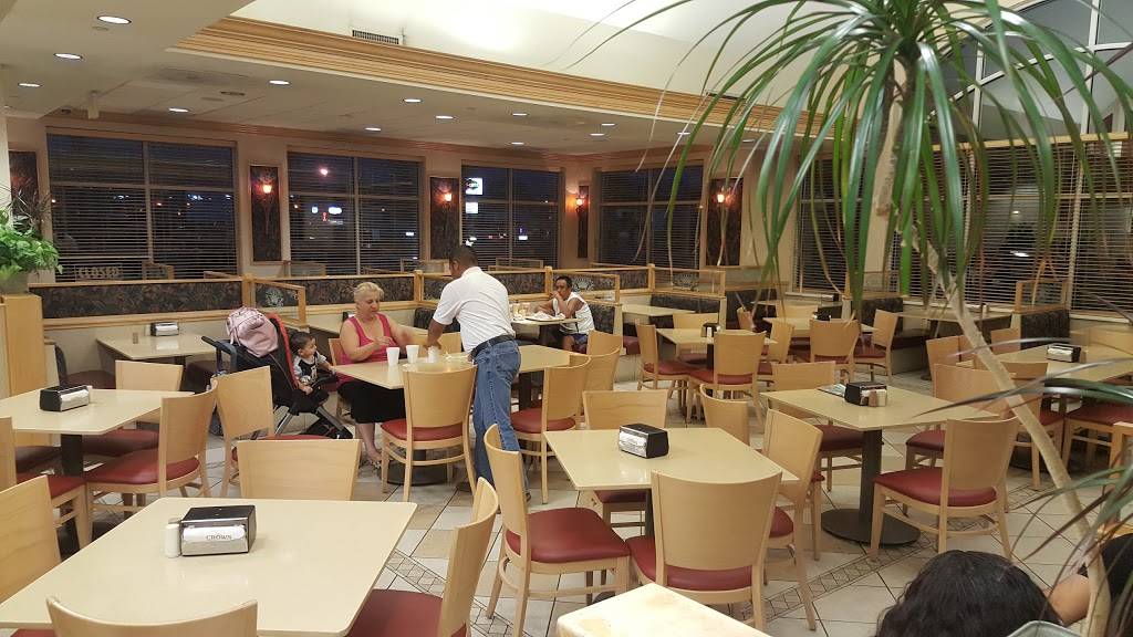 Crown Burgers Restaurant | restaurant | 3270 S State St, South Salt Lake, UT 84115, USA | 8014636644 OR +1 801-463-6644