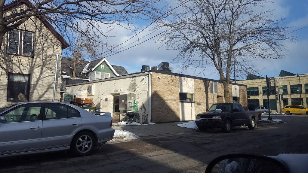 Baldwin Street Grille | restaurant | 1304 E Washington Ave, Madison, WI 53703, USA | 6084428400 OR +1 608-442-8400