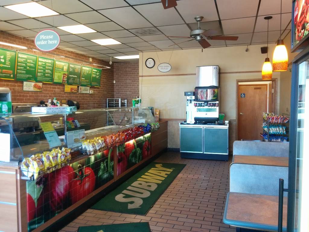 Subway | restaurant | 28645 Northwestern Hwy, Southfield, MI 48034, USA | 2483532242 OR +1 248-353-2242