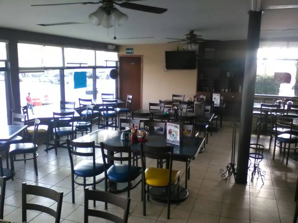 Mariscos Negro Durazo Otay | restaurant | Carr. Aeropuerto 418, Garita de Otay, 22430 Tijuana, B.C., Mexico | 016646475203 OR +52 664 647 5203