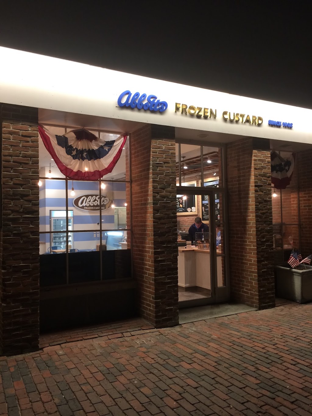 Abbotts Frozen Custard - Lexington | restaurant | 1853 Massachusetts Ave, Lexington, MA 02420, USA | 7814308571 OR +1 781-430-8571