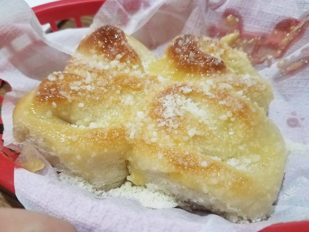 Giovannis Family Italian Restaurant | restaurant | 4050 N Bend Rd, Cincinnati, OH 45211, USA | 5133899777 OR +1 513-389-9777